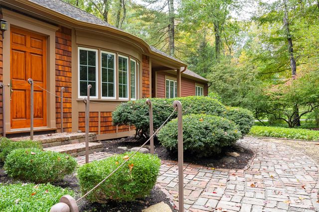 21 Hopp Ground Lane, Bedford, NY 10506