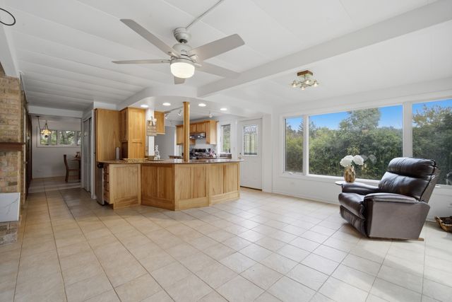 507 Shady Lane, North Barrington, IL 60010