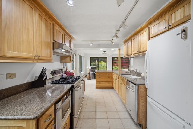 507 Shady Lane, North Barrington, IL 60010