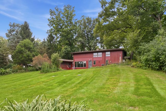 507 Shady Lane, North Barrington, IL 60010