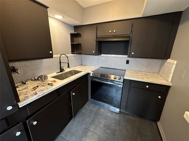 1906 Binz Street 3, Houston, TX 77004