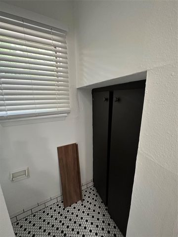 1906 Binz Street 3, Houston, TX 77004