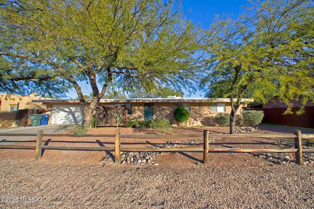 1812 N Arcadia Avenue, Tucson, AZ 85712