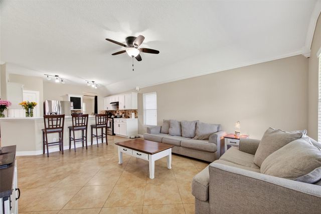 9507 Almond Glen Court, Houston, TX 77044