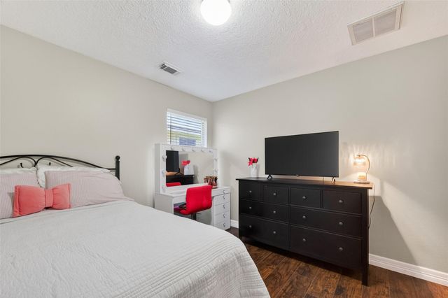 9507 Almond Glen Court, Houston, TX 77044