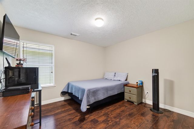 9507 Almond Glen Court, Houston, TX 77044