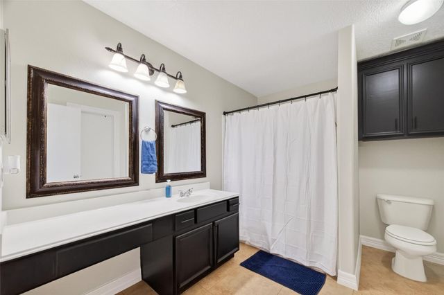 9507 Almond Glen Court, Houston, TX 77044