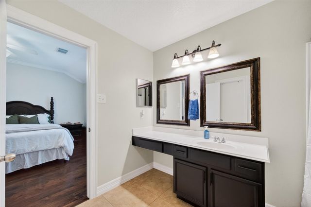 9507 Almond Glen Court, Houston, TX 77044