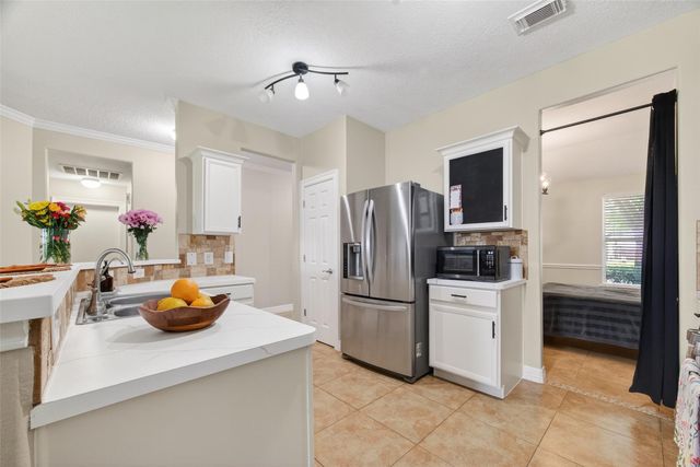 9507 Almond Glen Court, Houston, TX 77044