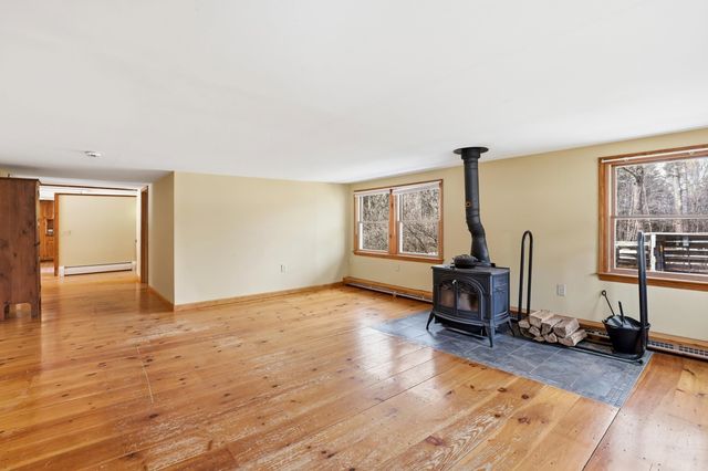 535 Old Greenfield Road, Peterborough, NH 03458