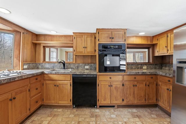 535 Old Greenfield Road, Peterborough, NH 03458