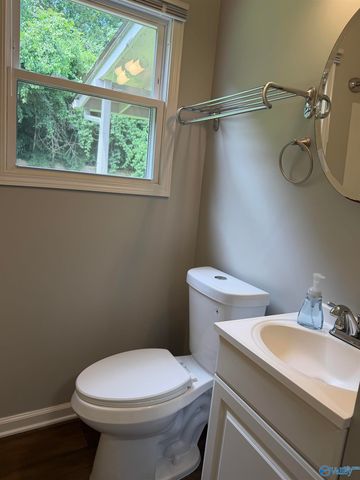 14020 Sandhurst Drive SW, Huntsville, AL 35803