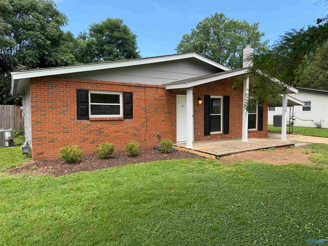 14020 Sandhurst Drive SW, Huntsville, AL 35803