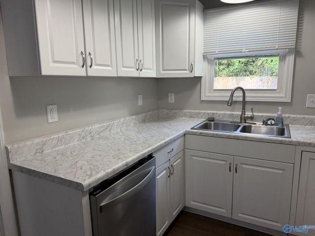 14020 Sandhurst Drive SW, Huntsville, AL 35803