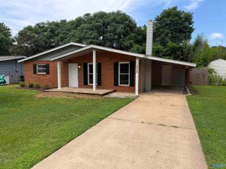 14020 Sandhurst Drive SW, Huntsville, AL 35803