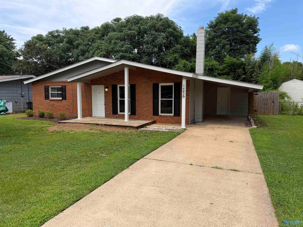 14020 Sandhurst Drive SW, Huntsville, AL 35803
