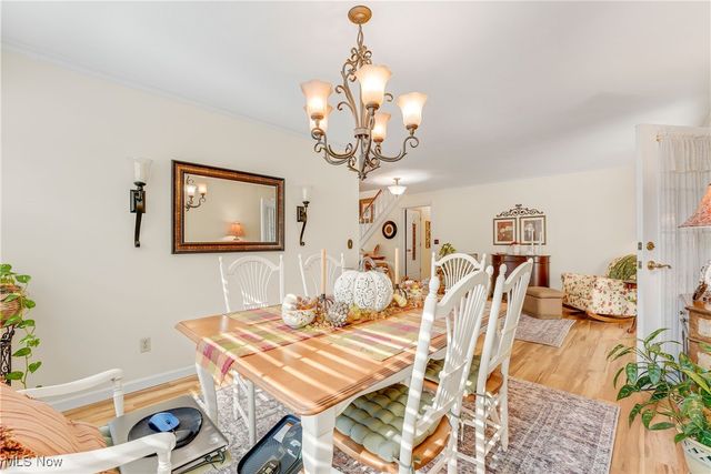 6821 Chadbourne Drive, North Olmsted, OH 44070