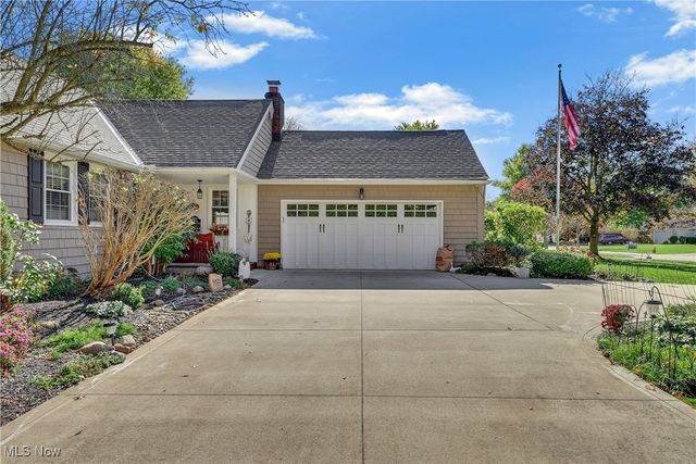 6821 Chadbourne Drive, North Olmsted, OH 44070