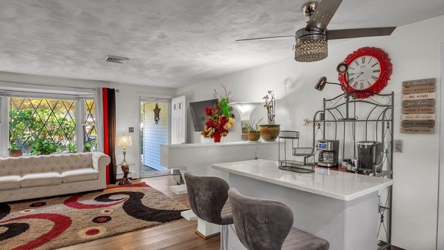 11 Rodwell St, Brockton, MA 02302