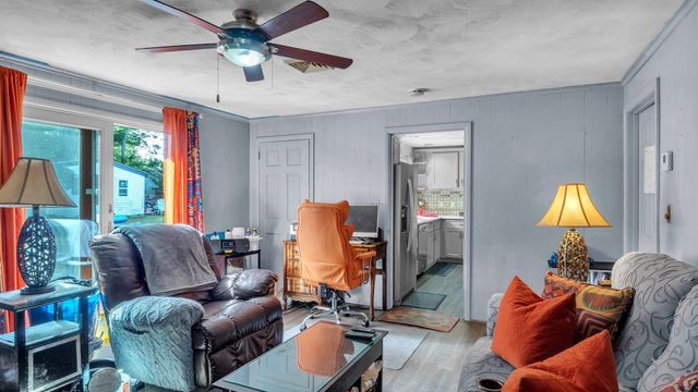 11 Rodwell St, Brockton, MA 02302