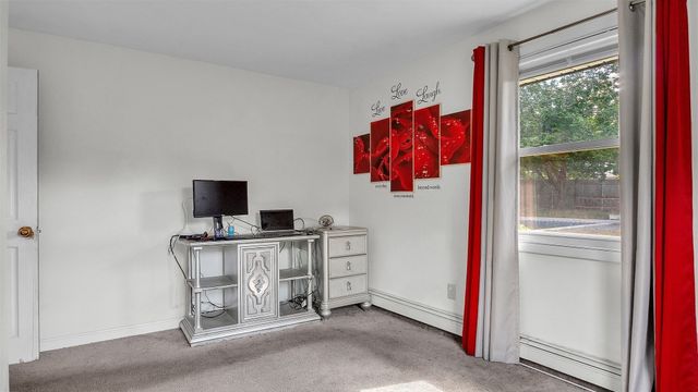 11 Rodwell St, Brockton, MA 02302