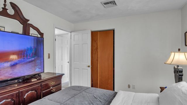 11 Rodwell St, Brockton, MA 02302
