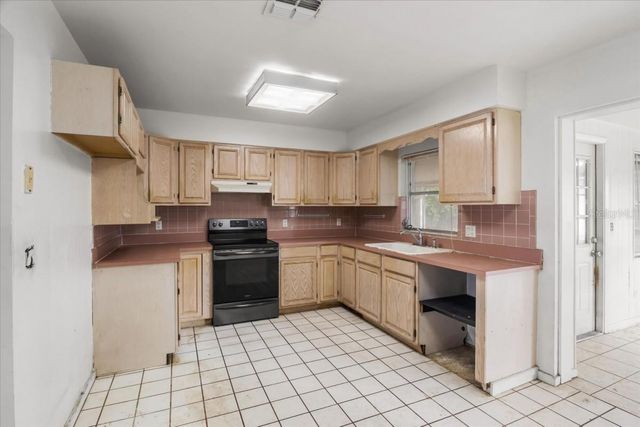 112 LONGFELLOW ROAD, Winter Haven, FL 33884