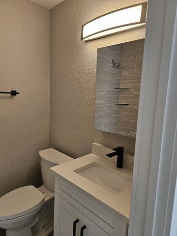 1102 E Jeffery Street, Boca Raton, FL 33487