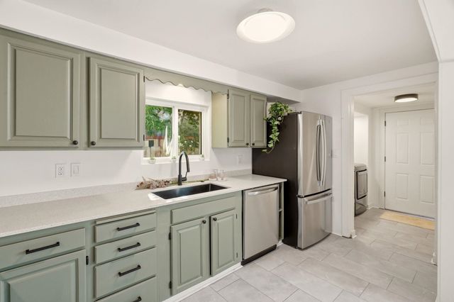 2211 W Gardner Ave, Spokane, WA 99201
