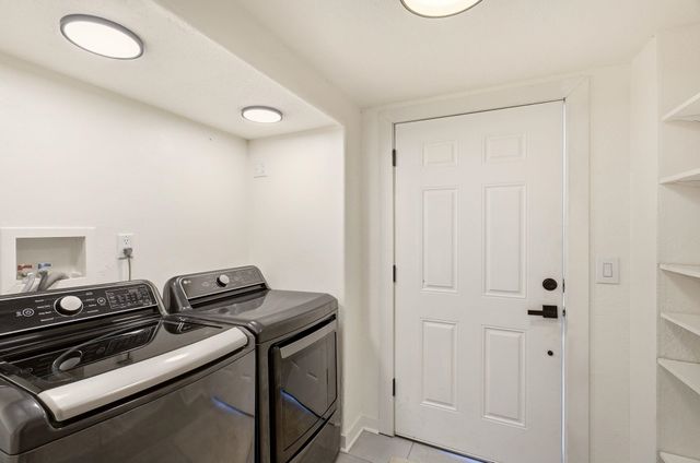 2211 W Gardner Ave, Spokane, WA 99201