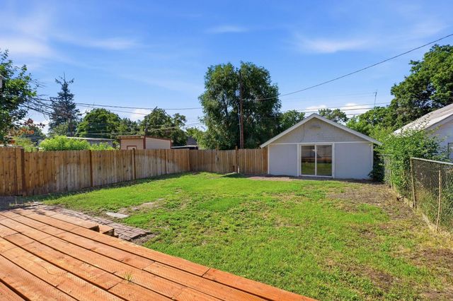2211 W Gardner Ave, Spokane, WA 99201
