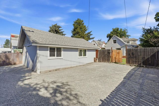 2211 W Gardner Ave, Spokane, WA 99201