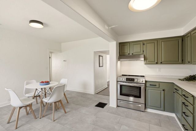 2211 W Gardner Ave, Spokane, WA 99201
