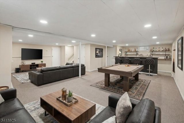 629 Pulis Ave, Mahwah Twp., NJ 07430