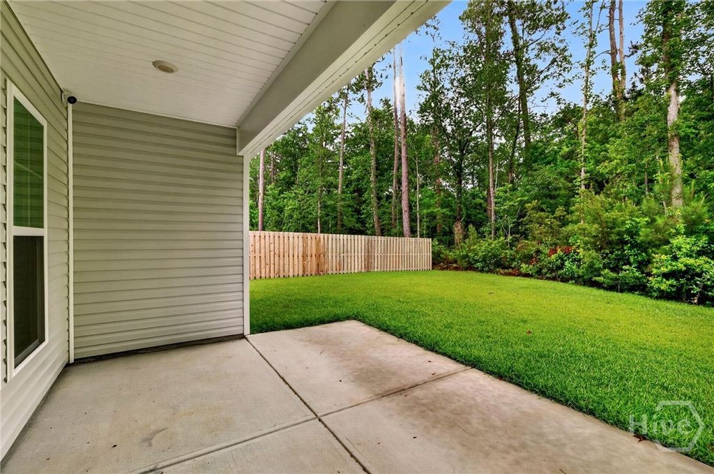Image 12 of property listing at 470 Sessile Oak Drive, Savannah, GA 31419