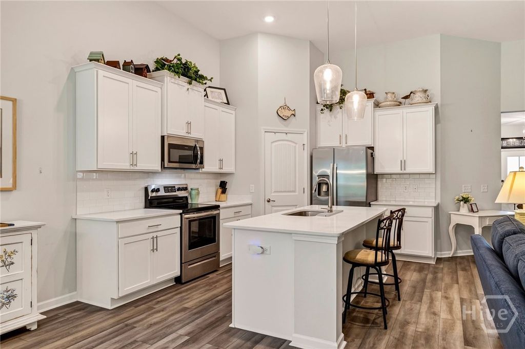 Image 6 of property listing at 470 Sessile Oak Drive, Savannah, GA 31419