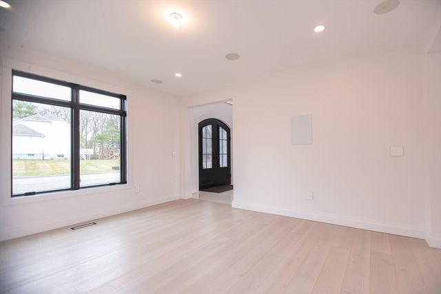 12 Gianna Drive, Saugus, MA 01906