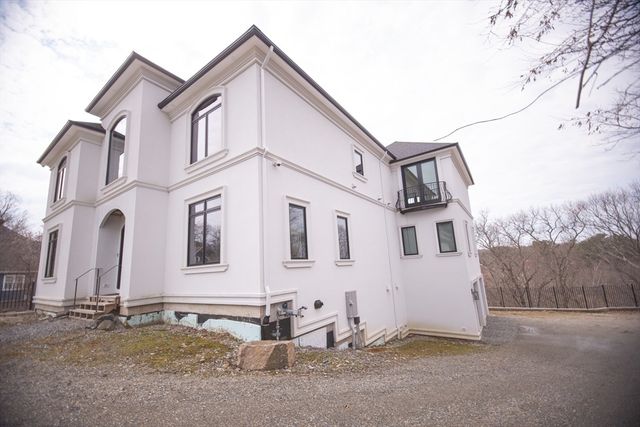 12 Gianna Drive, Saugus, MA 01906
