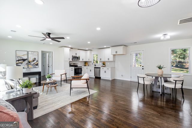 3252 Pinehill Drive, Decatur, GA 30032