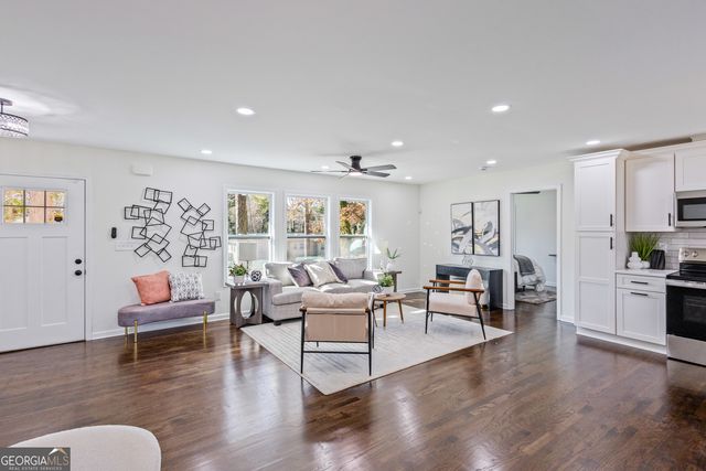 3252 Pinehill Drive, Decatur, GA 30032