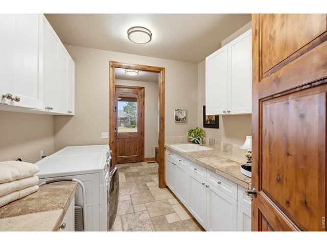 1444 Onyx Cir, Longmont, CO 80504
