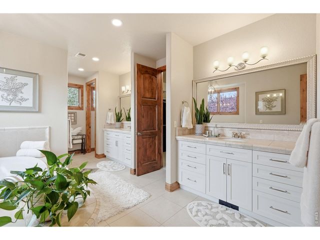 1444 Onyx Cir, Longmont, CO 80504