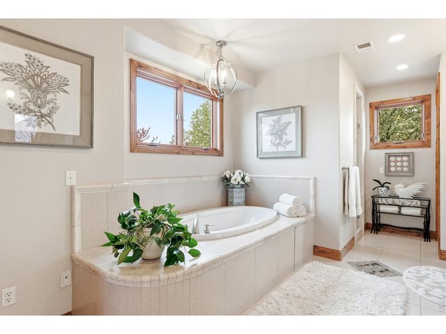 1444 Onyx Cir, Longmont, CO 80504