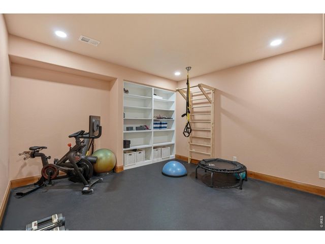 1444 Onyx Cir, Longmont, CO 80504