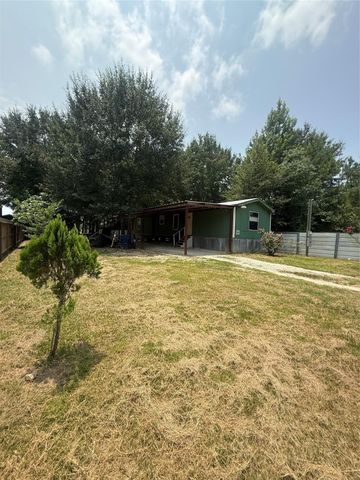 984 County Road 3405, Cleveland, TX 77327