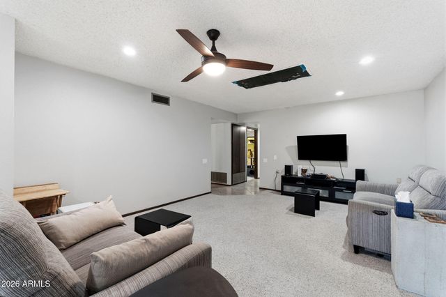 529 LEISURE WORLD --, Mesa, AZ 85206