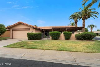 529 LEISURE WORLD --, Mesa, AZ 85206