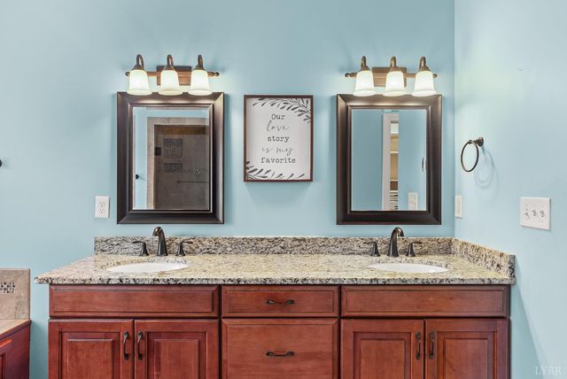 1099 Toni Lane, Forest, VA 24551