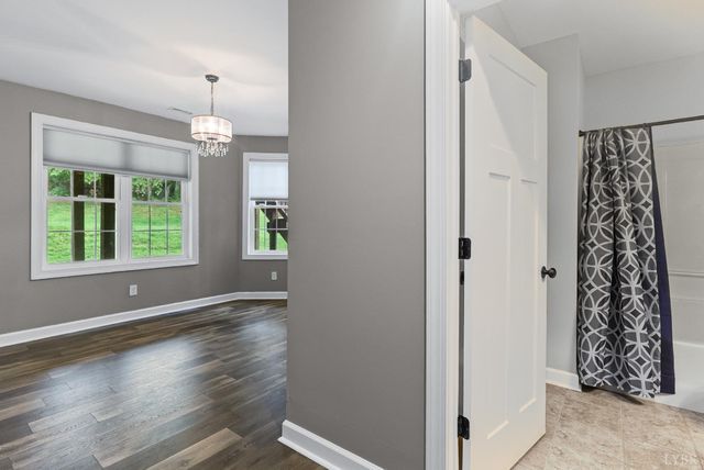 1099 Toni Lane, Forest, VA 24551