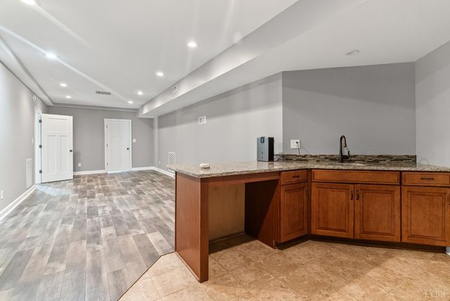 1099 Toni Lane, Forest, VA 24551